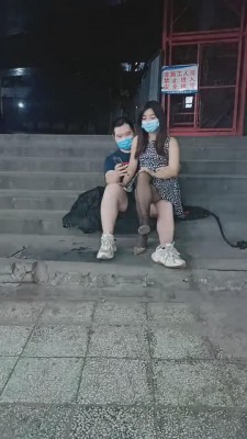 【重庆男神】情侣主户外羞辱虐待男神 bf8720