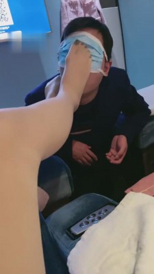 【风吟女神】肉丝裸足诱惑足疗师舔脚 bf4230