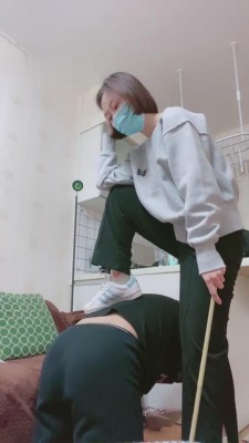 【Q月s】开发小奶狗-sp-踢裆-直接打哭 bf4324