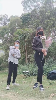 【美娜格格】剧情-卖花女暴揍猥琐男/白袜深喉/转胯/腿绞 bf24625