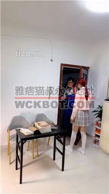 【雯雯】皮鞋白袜虐学生狗-闻鞋窝舔闻白袜 bf36331