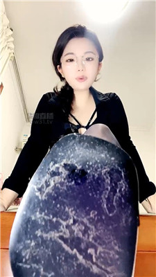 【布丁】黑丝诱惑贱狗来鹿    260502-18