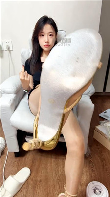 【芮芮】肉丝高跟裸足    260715-10