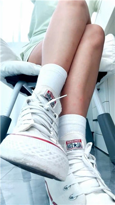 【依甜】你老婆是我们全家的侧奴    260814-17