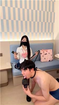 【欣怡】黑丝美腿踩-脚喂食【完整版】 JS260906-6