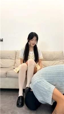 【双子】反差萝莉白丝羞辱   JS260909-48